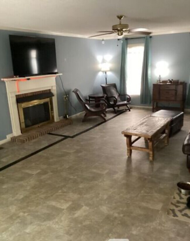 Foto del edificio - 510 Squire Cir