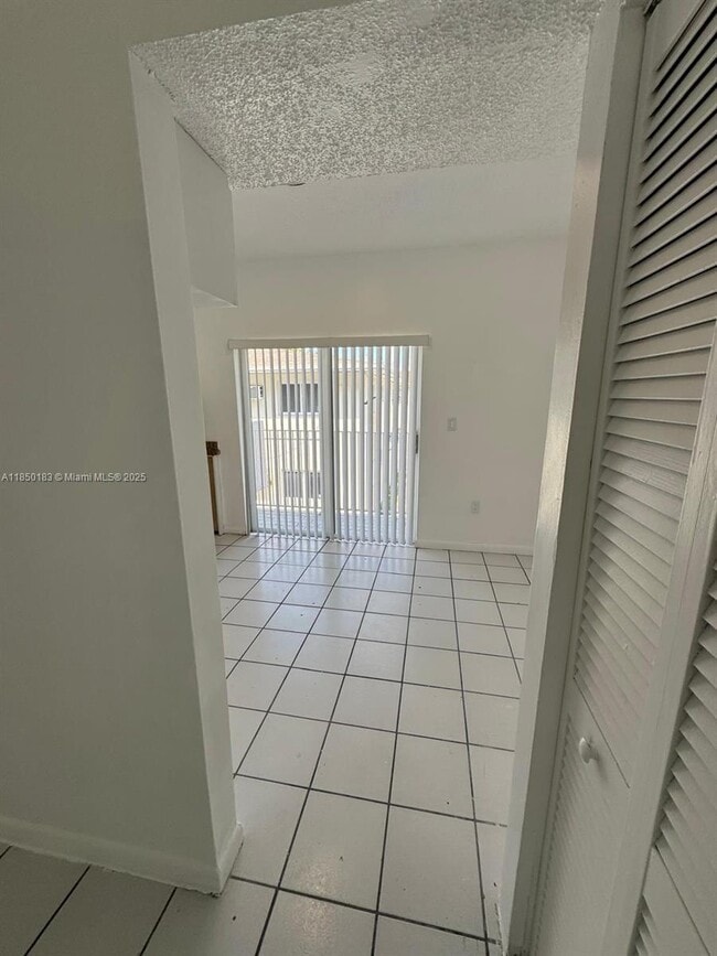Foto del edificio - 1153 SW 7th St