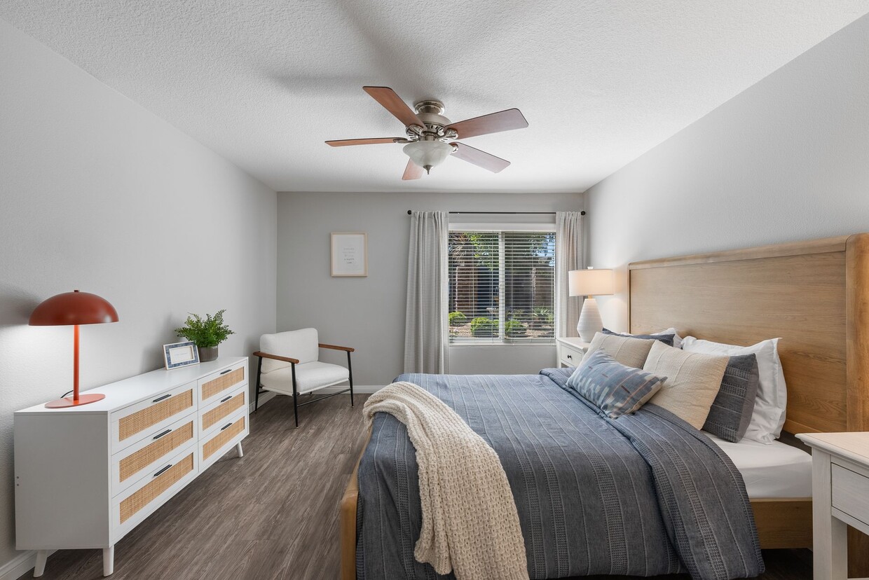 Primary Photo - Beachwood Apartments