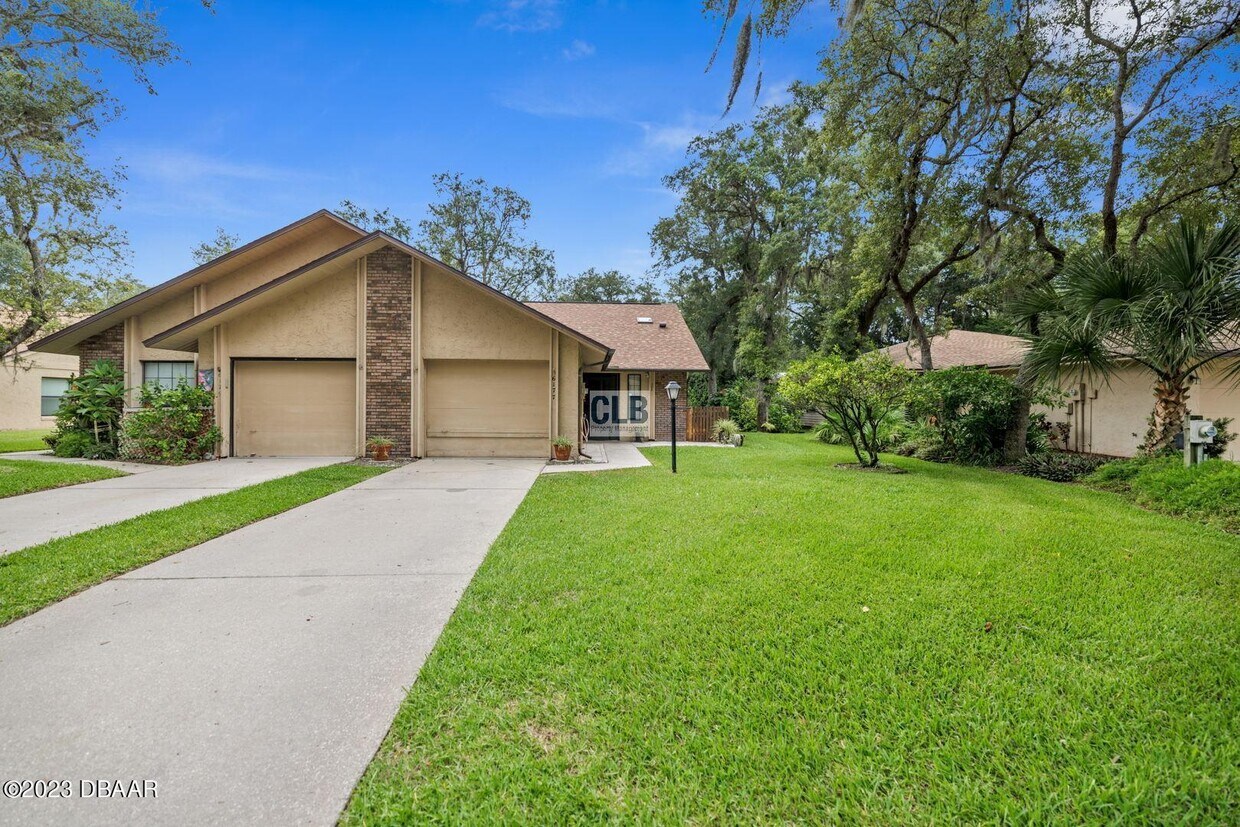 Primary Photo - 6177 Sequoia Dr