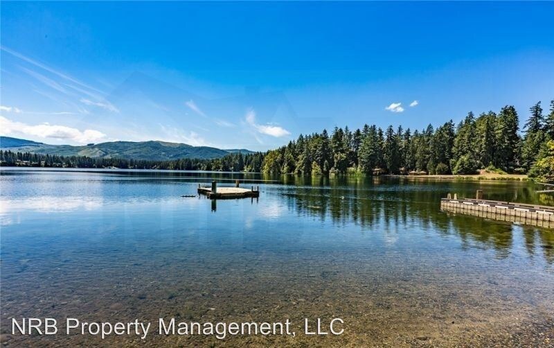 Foto principal - 3 br, 1.5 bath House - 22345 Bluewater Dr. SE