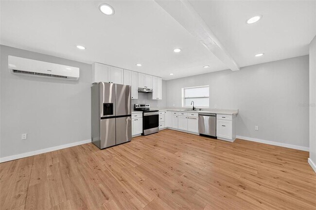 Foto del edificio - 1099 Grove Ave