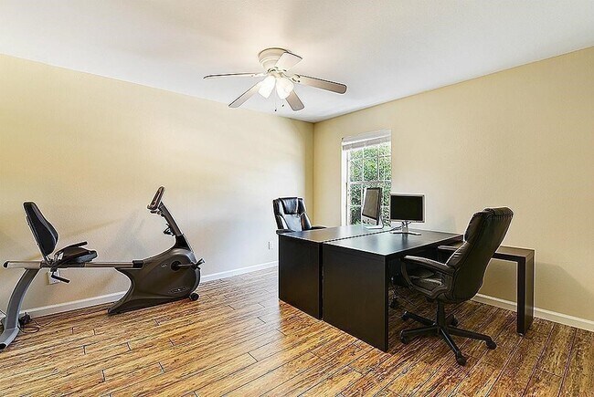 Foto del edificio - 361 N Post Oak Ln