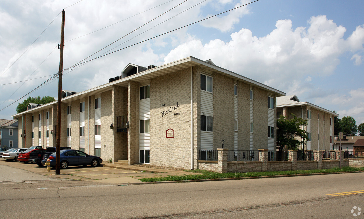 Primary Photo - Stonecrest Apartments