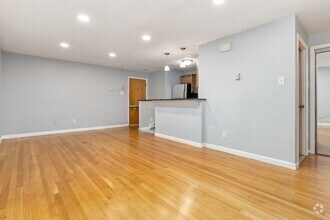 Building Photo - 880 Broadway