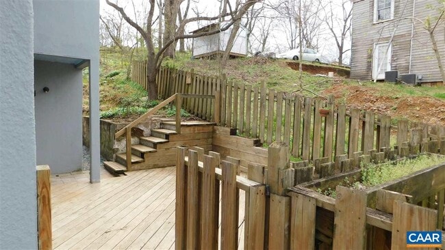 Foto del edificio - 1718 E Market St