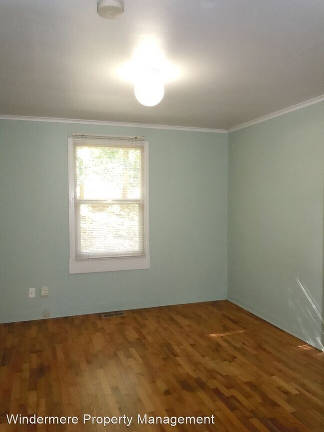 Building Photo - 2 br, 2 bath House - 1611 Electric Avenue