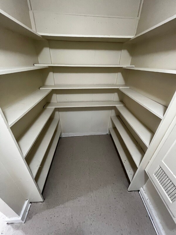 Foto del edificio - 5202 Castlewood Rd