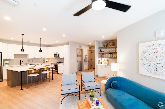 Interior Photo - Platform