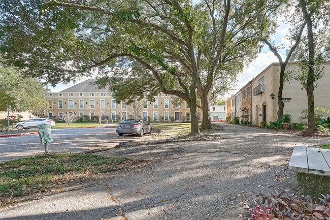 Building Photo - 5200 Arboles Dr