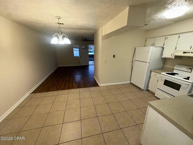 Foto del edificio - 3910 Venetian Cir