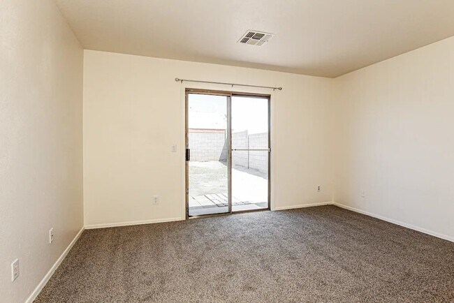 Foto del edificio - 8418 W Monterey Way