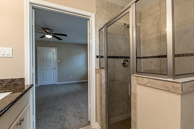 Foto del edificio - 604 W Willis St