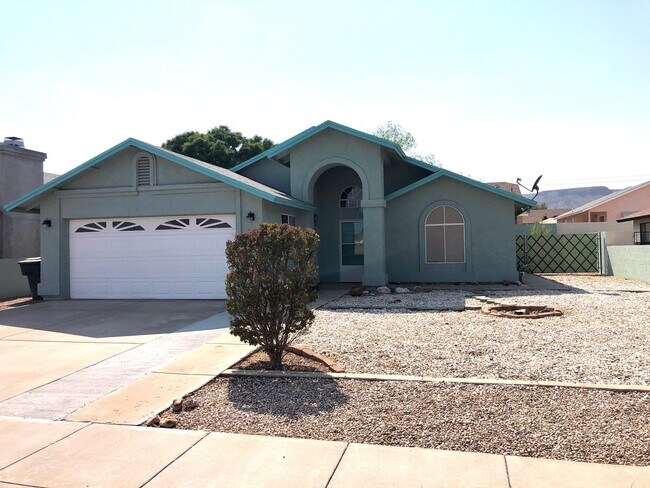 Foto del edificio - 3905 Raymond Ave