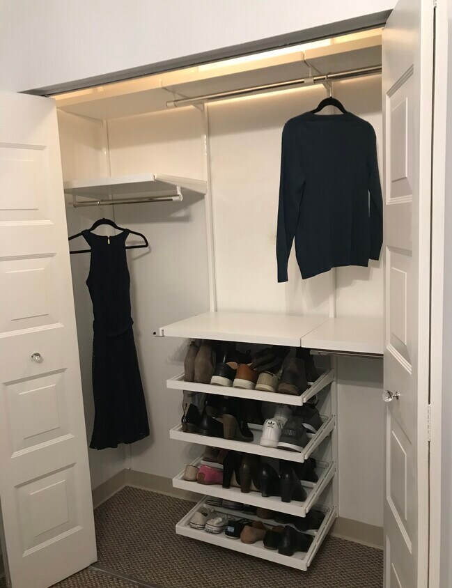 Custom Closets - 54 Forest St