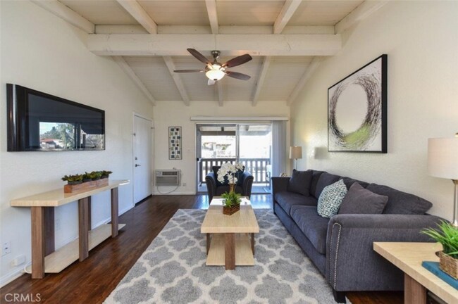 Building Photo - 1345 Cabrillo Park Dr