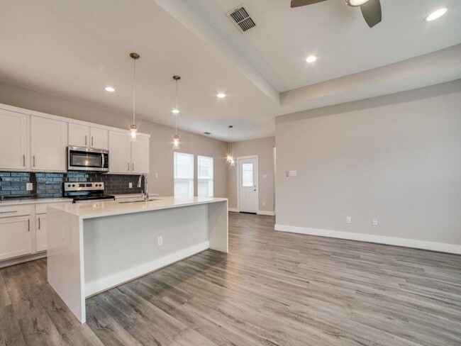 Building Photo - 4122 Baker Ave