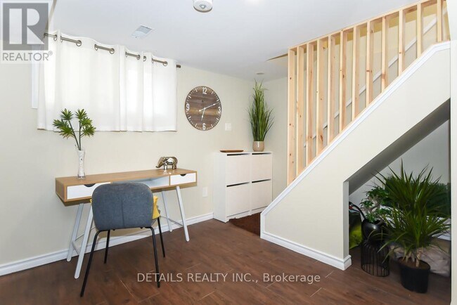 Building Photo - 2151 Lambeth Walk