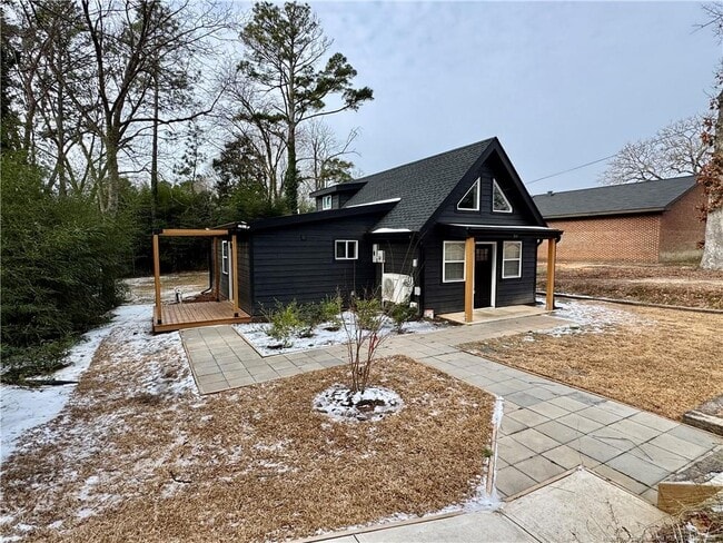 Foto del edificio - 313 N Moore St