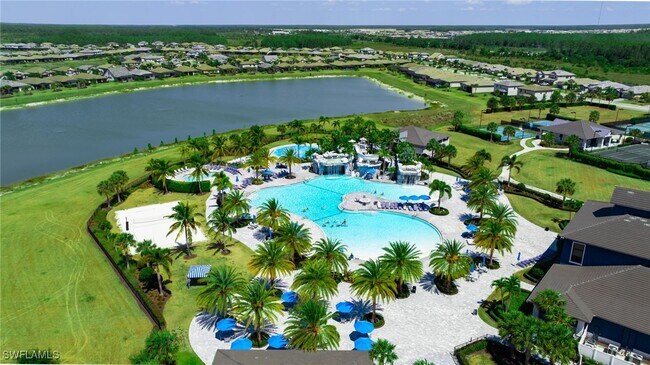 Foto del edificio - 19724 The Pl Blvd