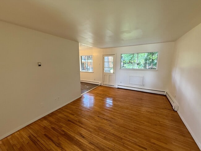 Foto del edificio - 199 Babbitt Rd