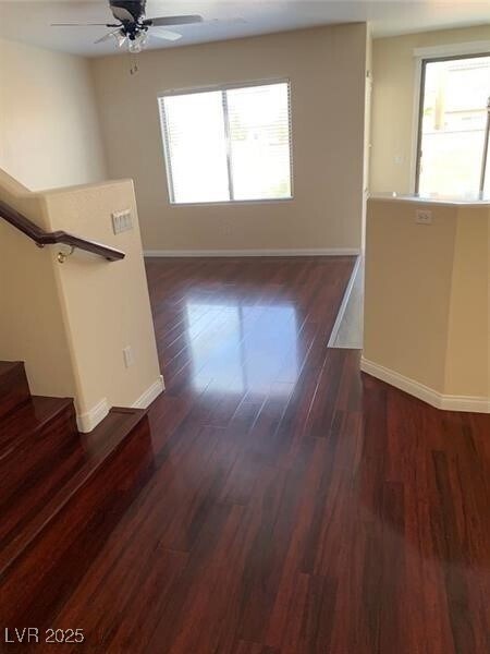 Foto principal - 5458 Coral Ribbon Ave