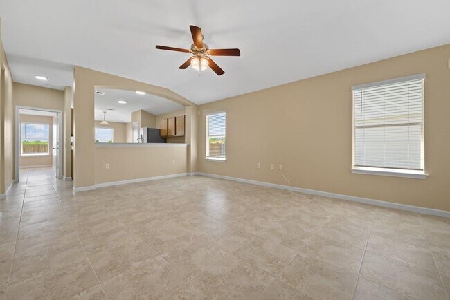 Building Photo - 6317 Vida Nueva Ave
