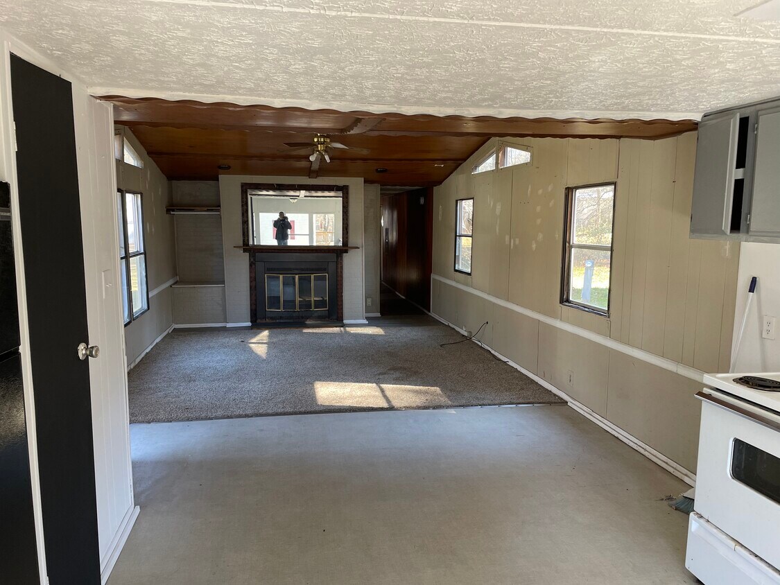 163 S Broad St, Monroe, GA 30655 House for Rent in Monroe, GA