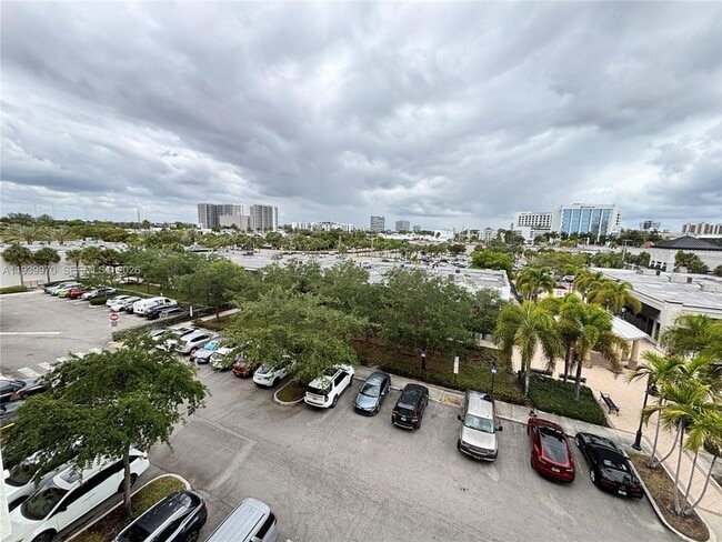 Foto del edificio - 2775 NE 187th St