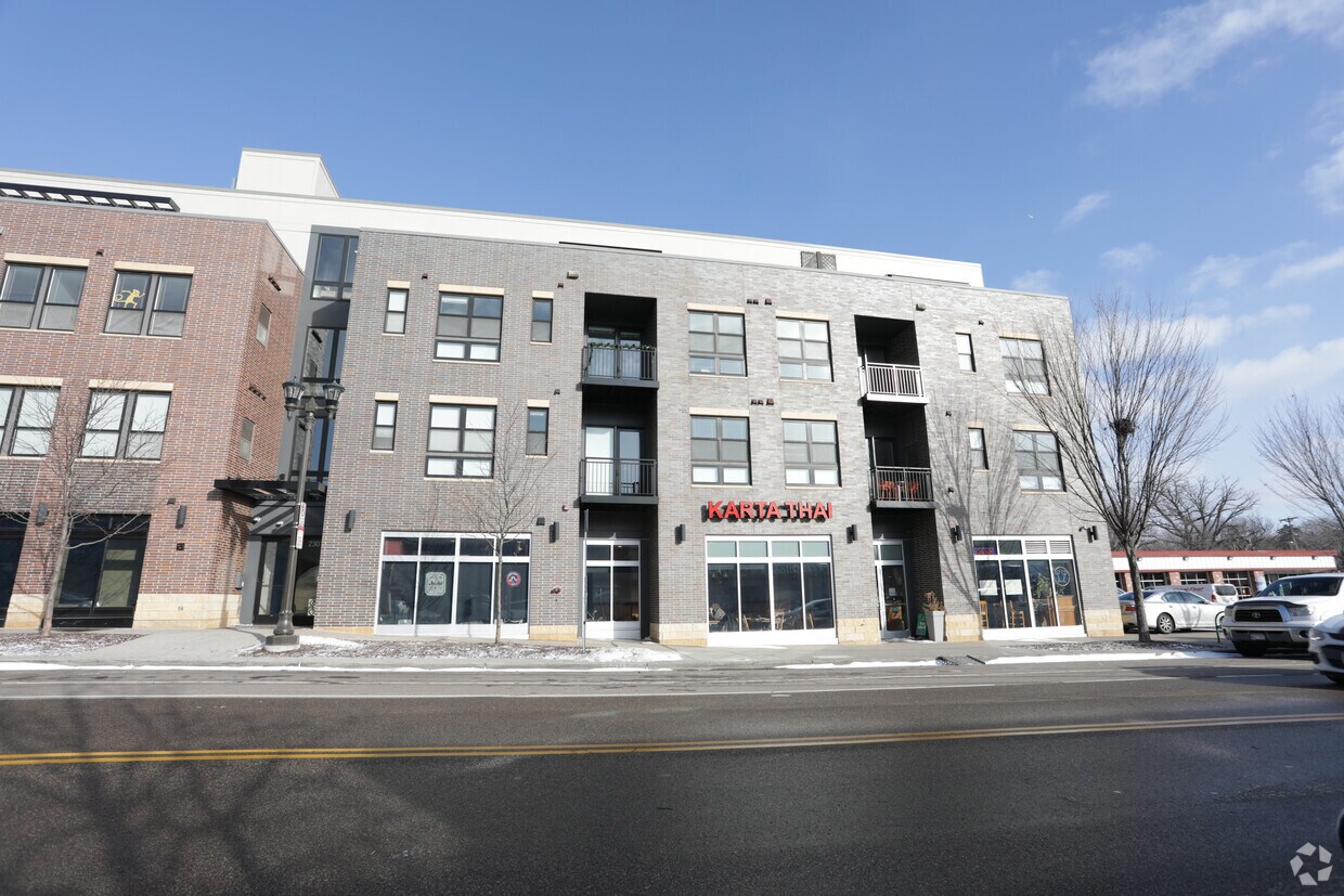 12/17/21: Demolished - 2238 Doswell Ave