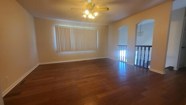 Building Photo - 4141 Briarpark Dr