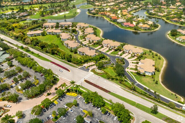 8026 Players Cove Dr Naples, FL 34113 - Players Cove