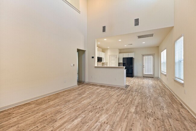 Foto del edificio - Beautiful 3 bedroom, 2.5 bathroom home in ...