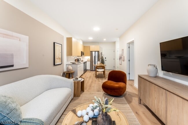 Building Photo - 431 Dr Martin Luther King Jr Blvd