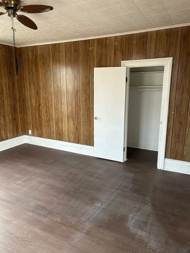 Foto del edificio - 230 E Chestnut St