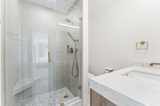 Foto del edificio - 239 SE 34th Ave