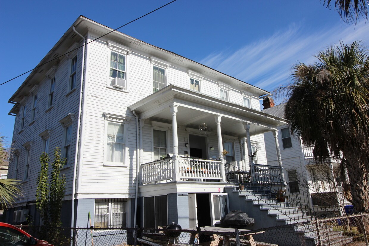 Primary Photo - 322 Sumter St