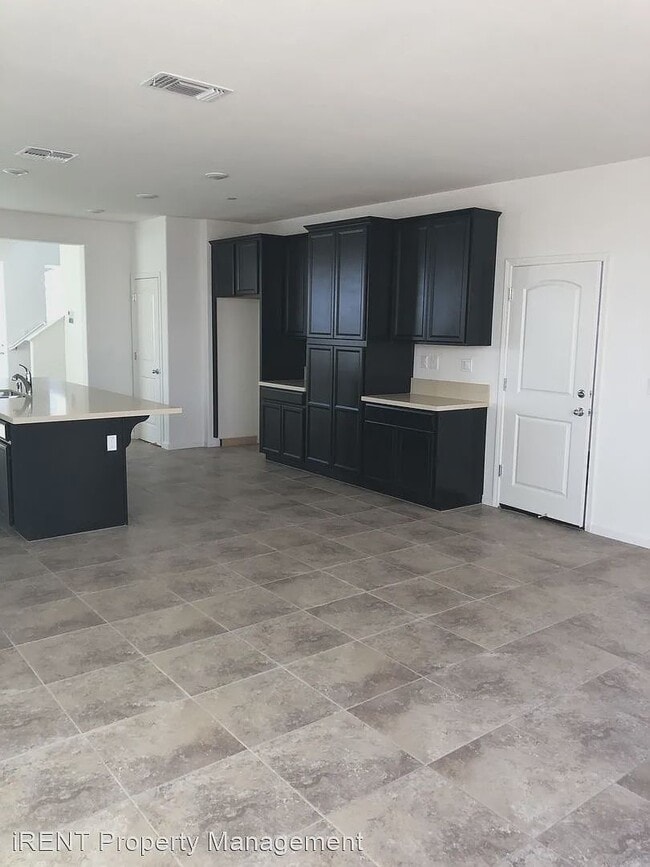 Building Photo - 2557 Lacey Ann Ave