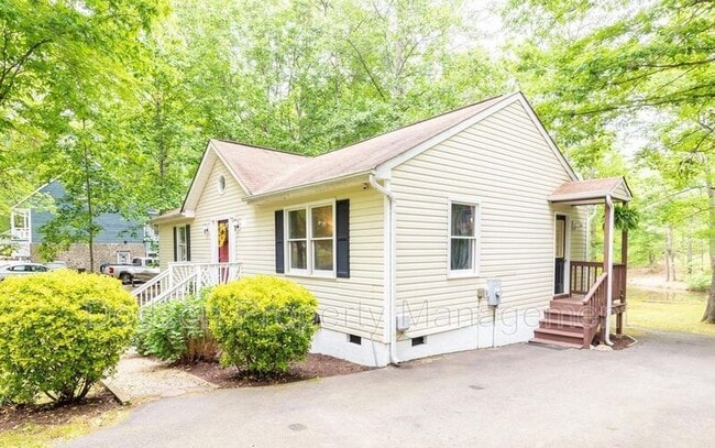 Building Photo - 600 Joy Dr