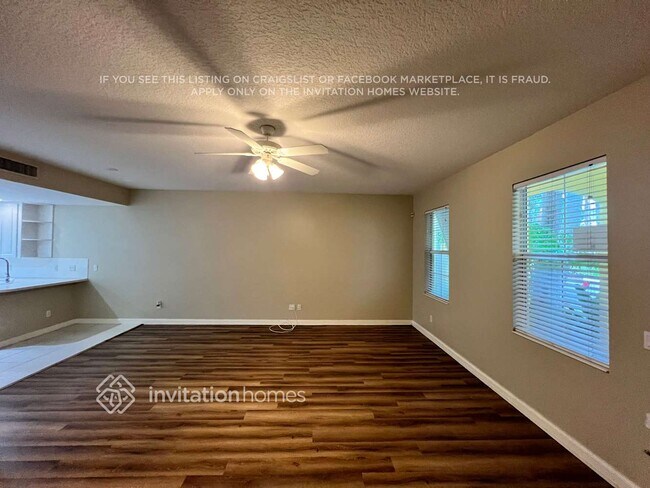 Building Photo - 3199 E Community Dr