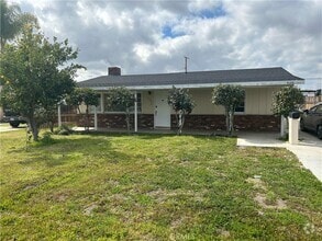 Building Photo - 5125 McClintock Ave