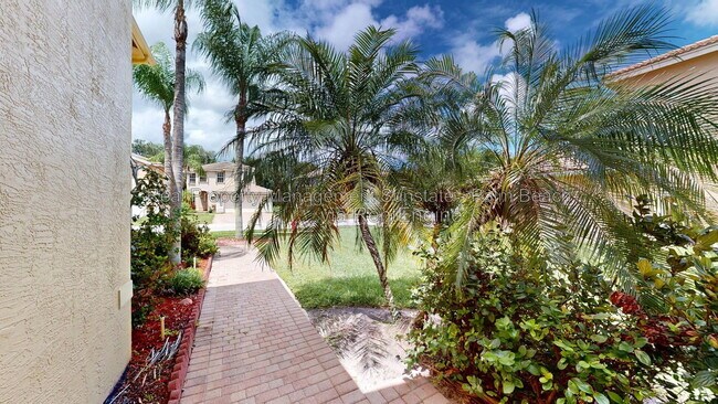Building Photo - 5060 Starblaze Dr