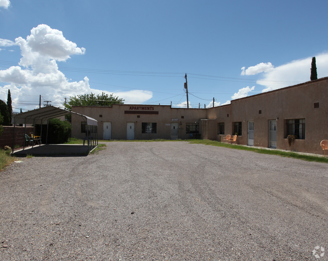 Building Photo - Dude Motel & Apartments