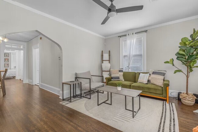 Foto del edificio - Contemporary Cove Duplex