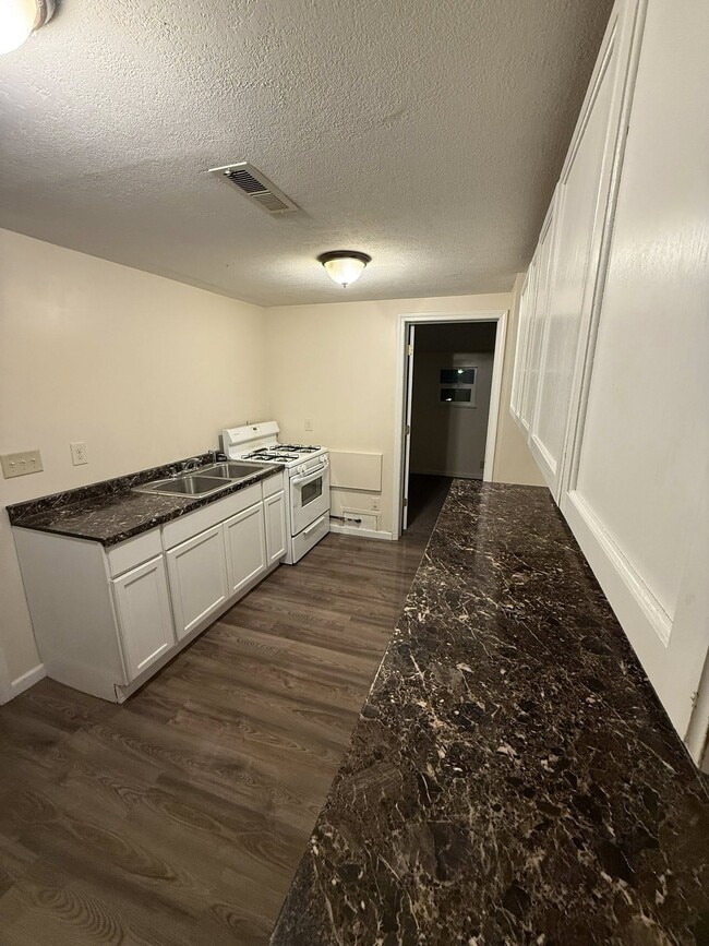 Foto del edificio - 836 Vine St