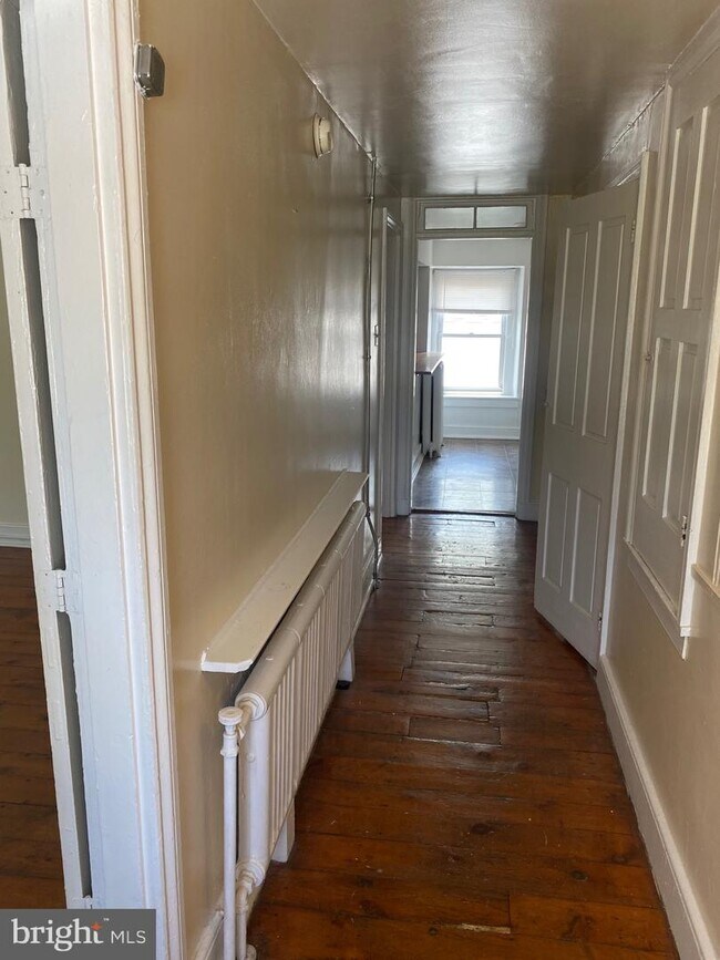 Building Photo - 4515 Baker St