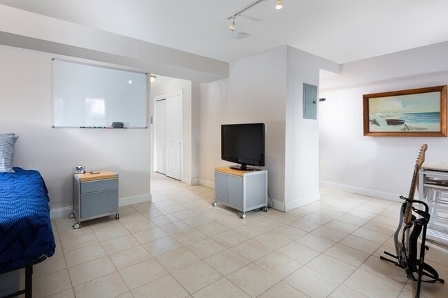 Photo - 2 Arlington Street Unit 4 Apartment