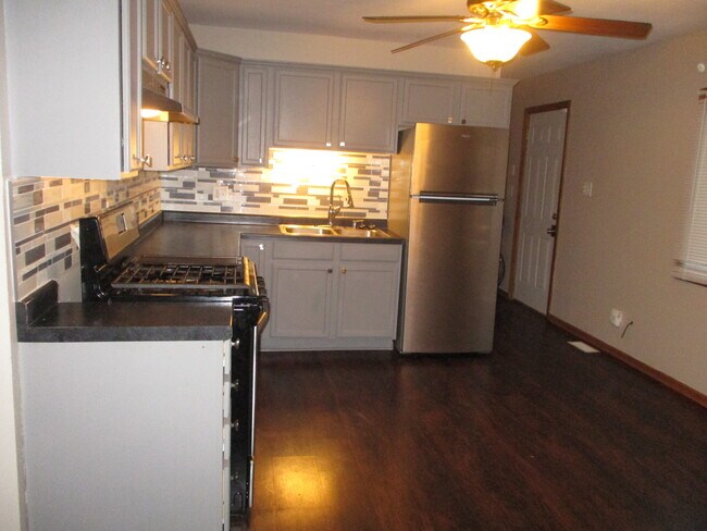 Building Photo - 22244 Peach Tree Ave