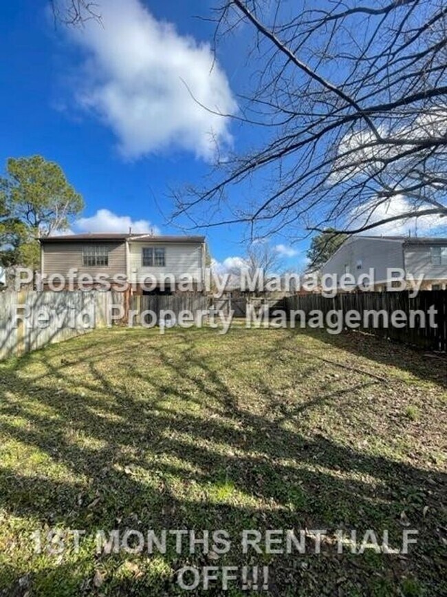Foto del edificio - 2977 Stage Park Pl