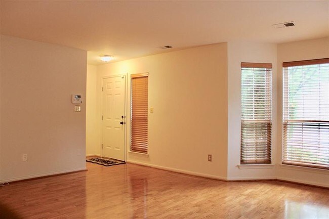 Foto del edificio - 10 Cypress St